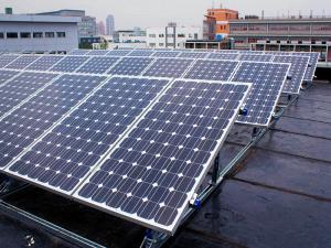 Système de montage triangulaire réglable pour support solaire sur toit