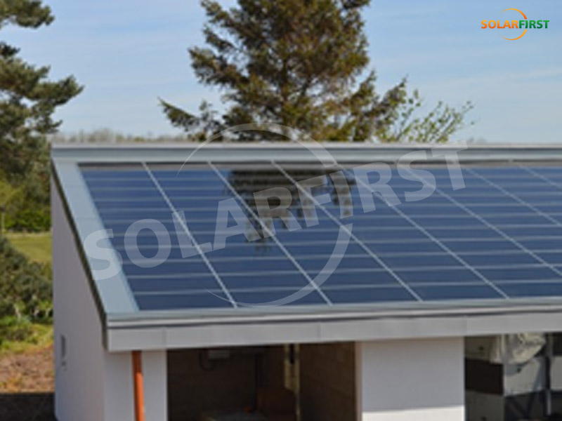Projet de toit transparent BIPV pour l'hôtel Donington Park Farmhouse, Midland, Royaume-Uni