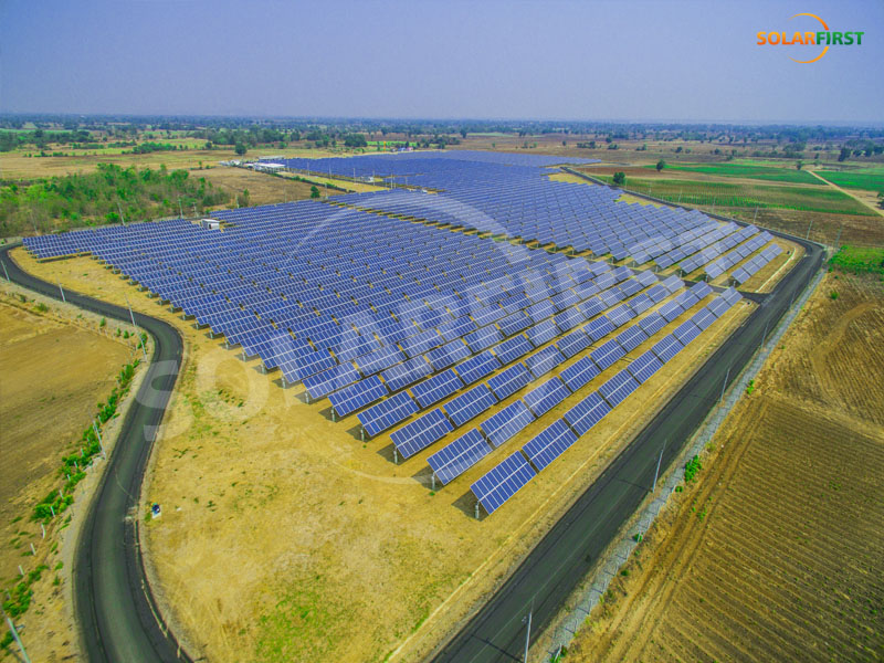 Projet de suivi mono-axe plat de 10 MW en Thaïlande