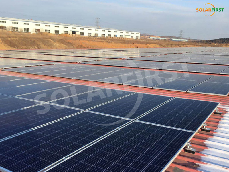 Centrale électrique sur toit de 5,6 MWc en Chine