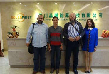 Visite de clients égyptiens pour une coopération dans le domaine du projet solaire