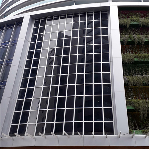 Projet de panneaux solaires à couches minces au Royaume-Uni
