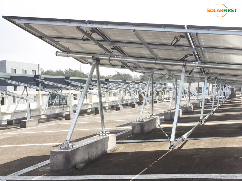 Projet de tracker d'inclinaison de 120 kW à Anhui Huangshan