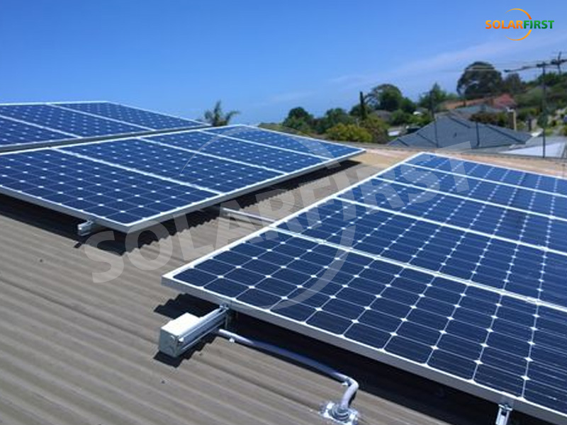 Différents types de systèmes de montage de toits solaires